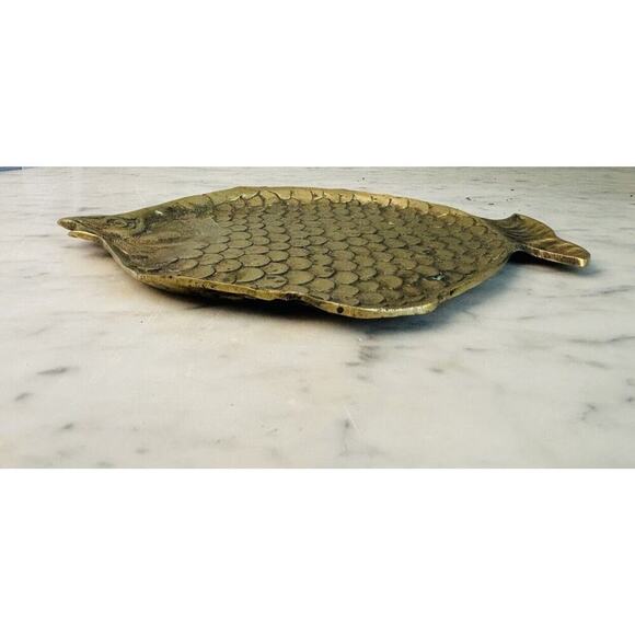 Vintage Brass Fish Shaped Trinket Dish Small Plate 8.5” Length 3D Scales Patina - Picture 7 of 13